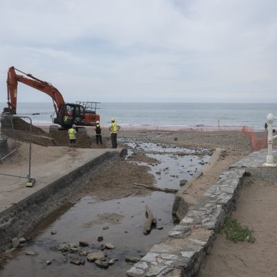 6_Bude_BeachDig_OutToSea